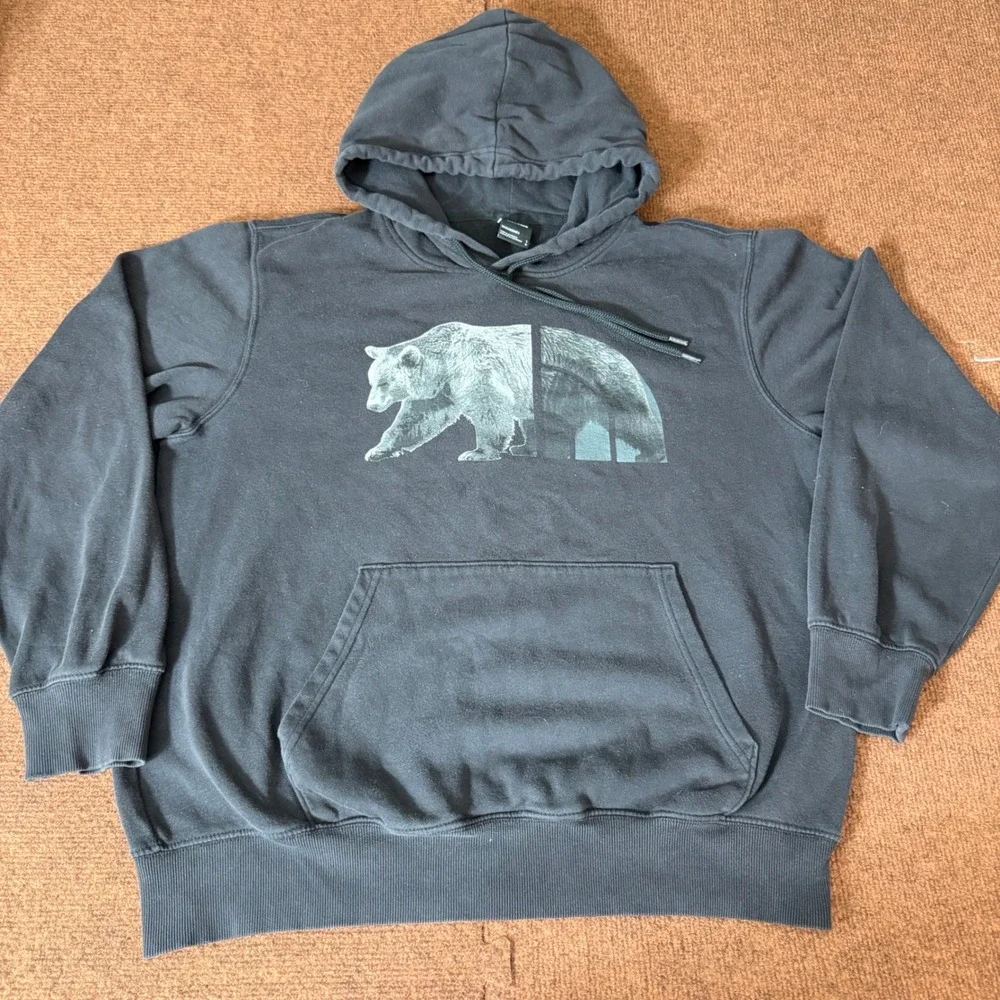 The North Face Mens gym Grizzly Bear Logo Hoodie Black Pullover Sweatshirt Large